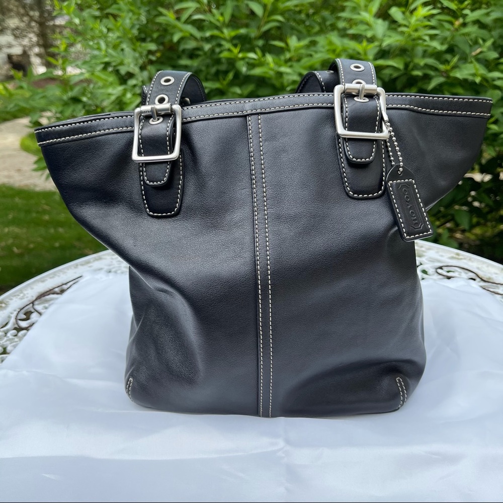 COACH HAMPTON Black LUNCH TOTE HANDBAG